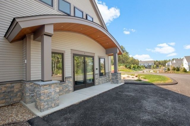 125 Commerce Way, Marshfield, MA 02050